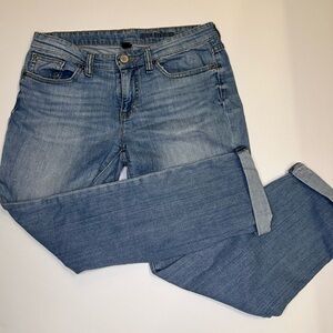Cropped Gap Premium Denim Blue Jeans- Skinny Fit size 6 / 28